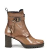 EVIE D9163