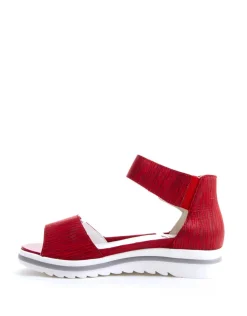 Women leather sandals